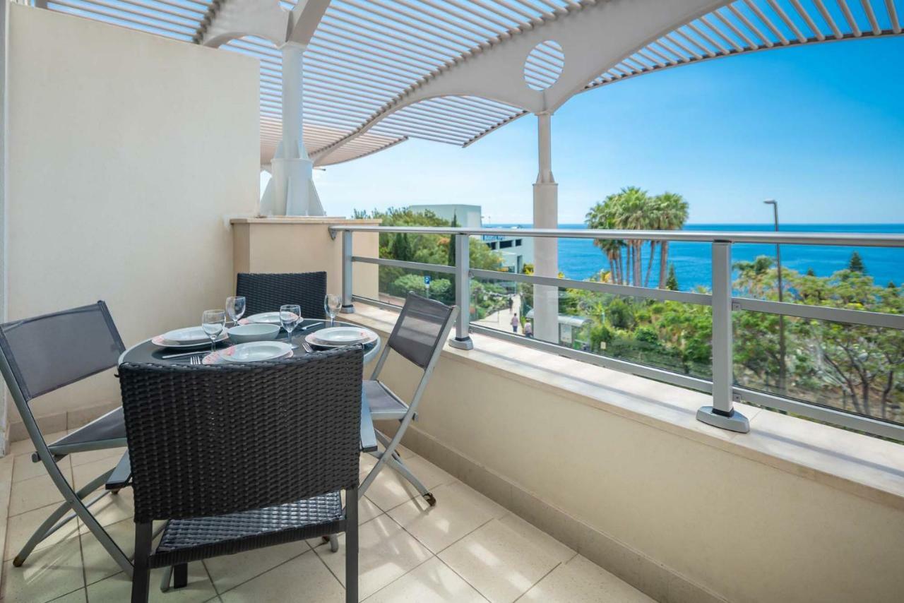 Oceanside Terrace Apartment By Holiday Rental Madeira Funchal  Exteriör bild